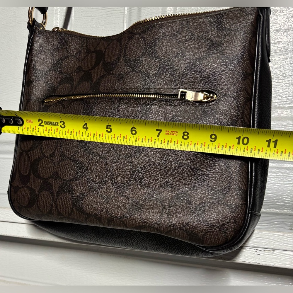 Coach Dark Brown Signature Shoulder Bag with Gold Hardware - Picture 5 of 10